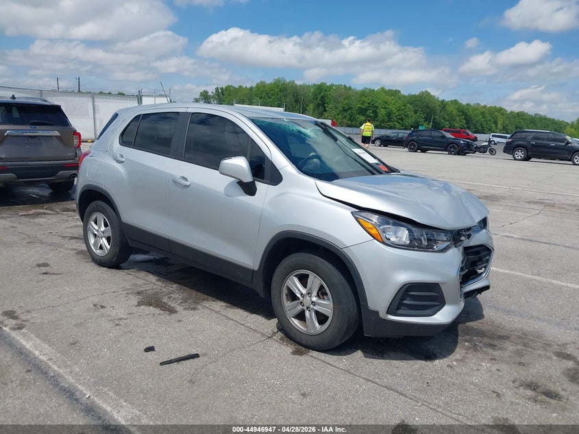 2022 Chevrolet Trax VIN KL7CJNSM4NB547918 IAAI salvage auction — FRONT END, Salvage (Indiana), sold $1,750 on 2026-07-23 (photo 1)