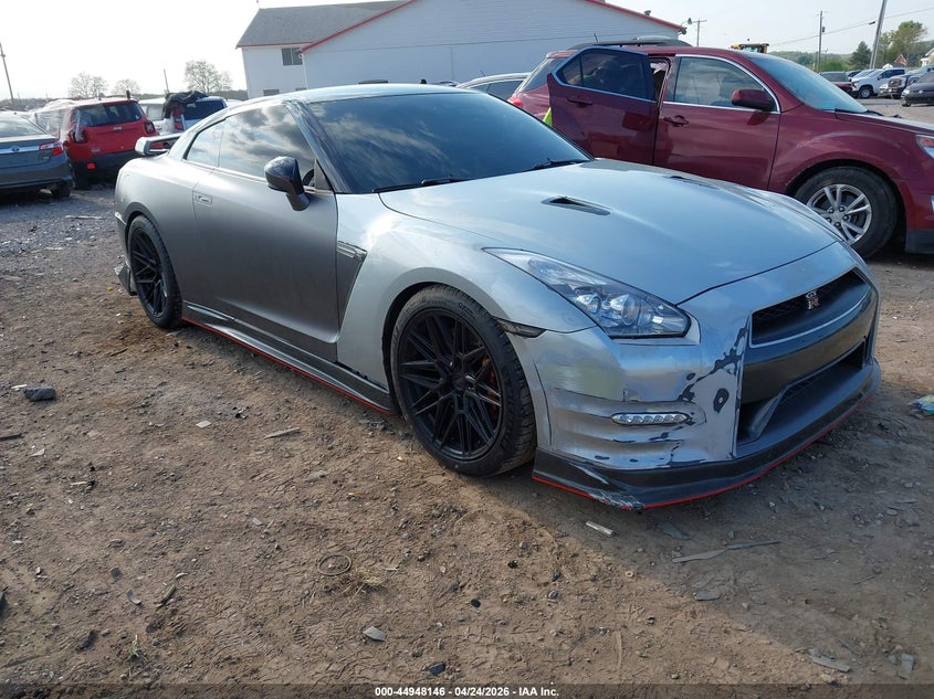 2013 Nissan Gt-r VIN JN1AR5EFXDM260315 — IAAI salvage auction photo