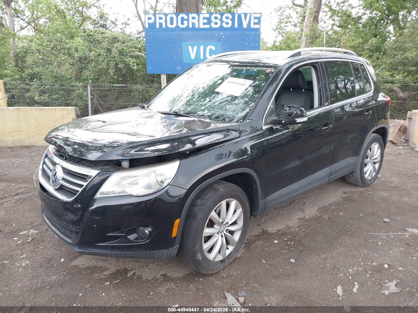 2011 Volkswagen Tiguan VIN WVGAV7AX8BW500946 IAAI salvage auction — FRONT END, Clear (Indiana), sold $1,100 on 2026-07-08 (photo 2)