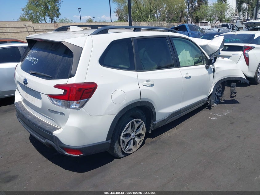 2019 Subaru Forester VIN JF2SKAGC8KH572495 IAAI salvage auction — FRONT END, Wait Title, sold $1,050 on 2026-07-17 (photo 4)