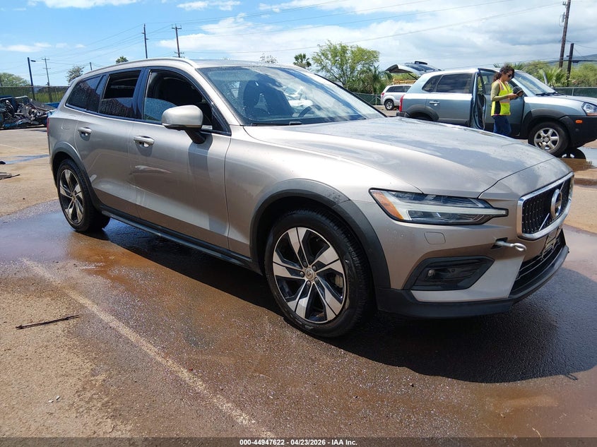2020 Volvo V60 cross country VIN YV4102WK8L1030836 IAAI salvage auction — WATER/FLOOD, Salvage (Hawaii), sold $3,700 on 2026-07-28 (photo 1)