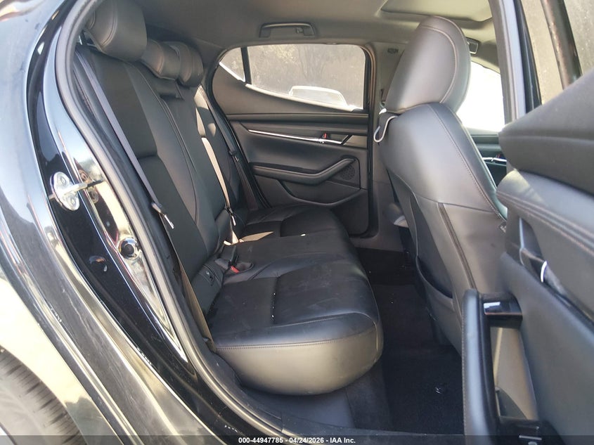 2022 Mazda 3 VIN JM1BPALLXN1513810 IAAI salvage auction — WATER/FLOOD, Salvage (New Hampshire), sold $3,550 on 2026-07-22 (photo 8)