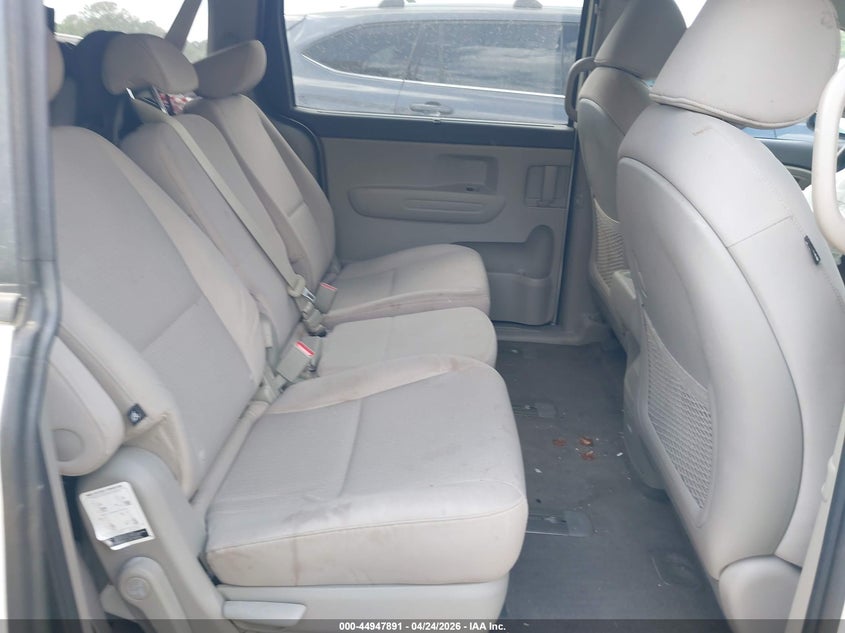 2016 Kia SEDONA VIN KNDMB5C10G6172226 IAAI salvage auction — FRONT END, Salvage Title, sold $875 on 2026-07-07 (photo 8)