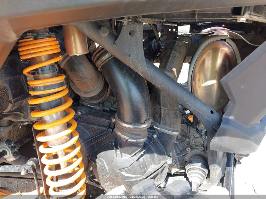 2026 Can-am/ brp Maverick VIN 3JBVGAY46TE003515 IAAI salvage auction — RIGHT SIDE, Salvage Title, sold $11,100 on 2026-07-29 (photo 9)