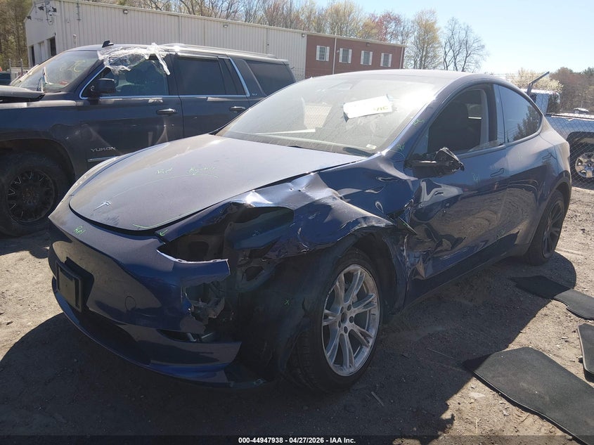 2023 Tesla Model y VIN 7SAYGAEE5PF905177 IAAI salvage auction — LEFT SIDE, Salvage (Massachusetts), sold $8,200 on 2026-07-09 (photo 2)