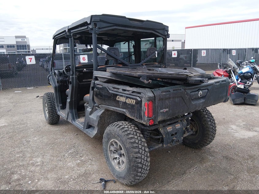 2022 Can-am/ brp Traxter VIN 3JBUUAX41NK010558 IAAI salvage auction — ROLLOVER, Salvage (Texas), sold $10,800 on 2026-08-19 (photo 3)