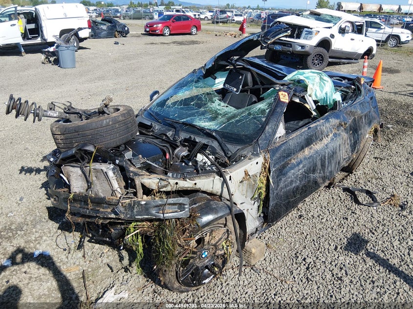 2013 BMW 3er VIN WBAKF9C59DE860018 IAAI salvage auction — BIO HAZARD, Salvage (Oregon), sold $225 on 2026-07-06 (photo 6)