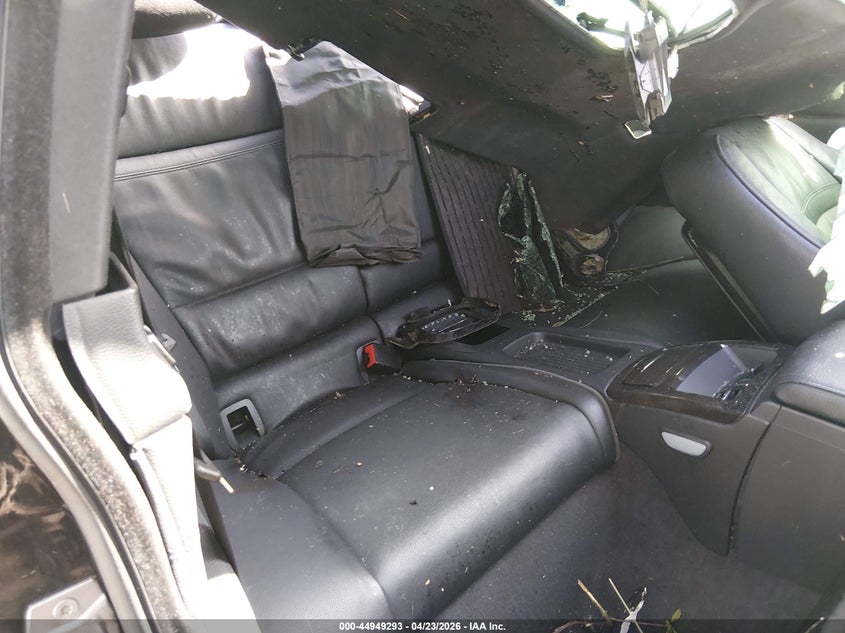 2013 BMW 3er VIN WBAKF9C59DE860018 IAAI salvage auction — BIO HAZARD, Salvage (Oregon), sold $225 on 2026-07-06 (photo 8)