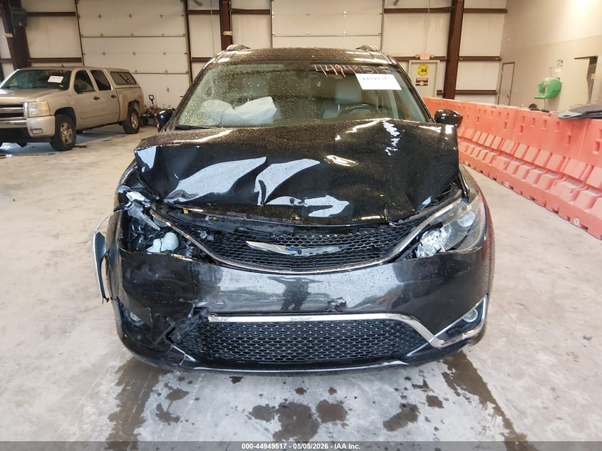 2017 Chrysler Pacifica VIN 2C4RC1BG4HR530150 IAAI salvage auction — FRONT END, Original (Kentucky), sold $1,425 on 2026-09-10 (photo 6)