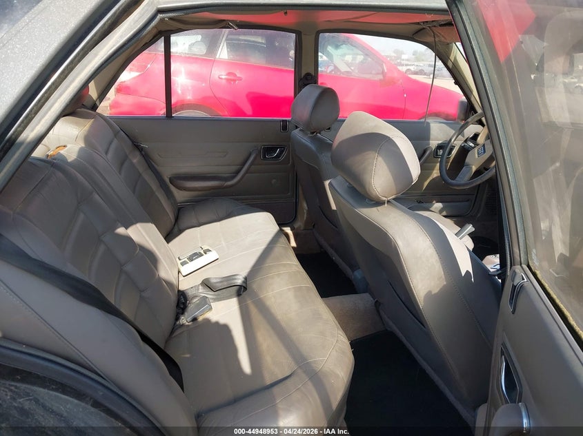 1985 Peugeot 505 VIN VF3BA5165FS371907 IAAI salvage auction — NORMAL WEAR, Salvage (California), sold $550 on 2026-07-29 (photo 8)