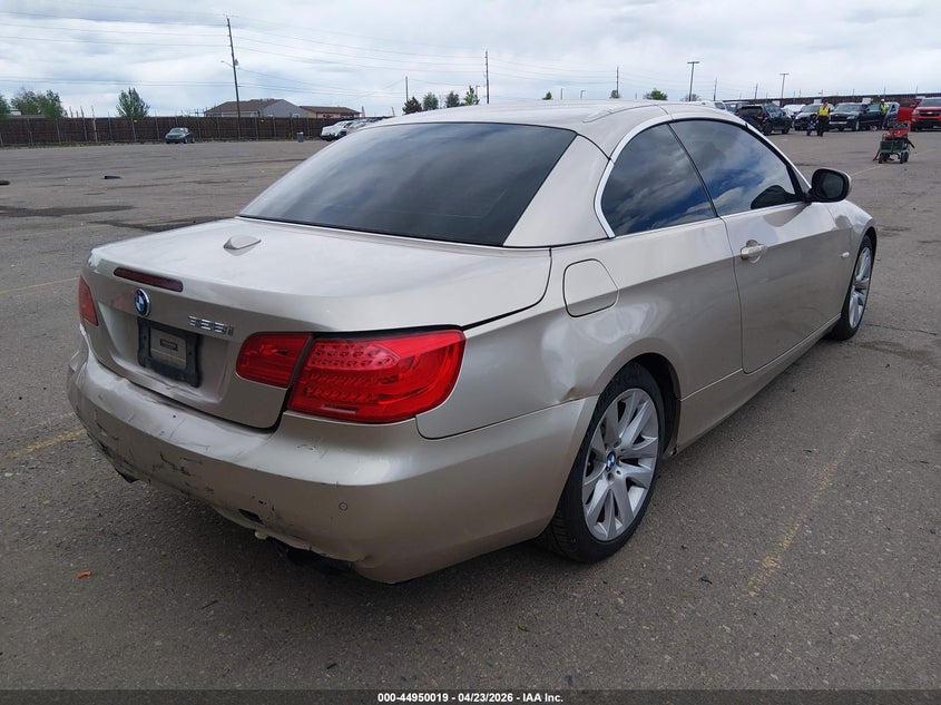 2013 BMW 3er VIN WBADW3C53DE824668 IAAI salvage auction — FRONT & REAR, Salvage (Texas), sold $800 on 2026-08-25 (photo 4)
