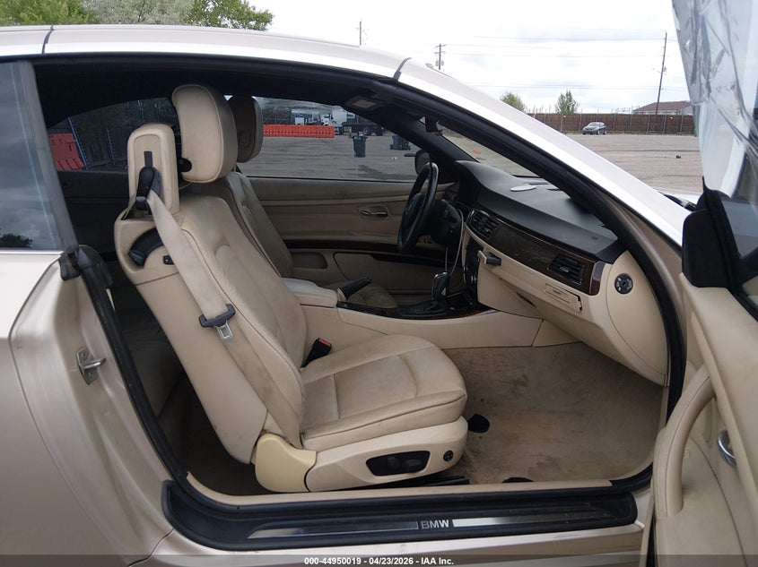 2013 BMW 3er VIN WBADW3C53DE824668 IAAI salvage auction — FRONT & REAR, Salvage (Texas), sold $800 on 2026-08-25 (photo 5)