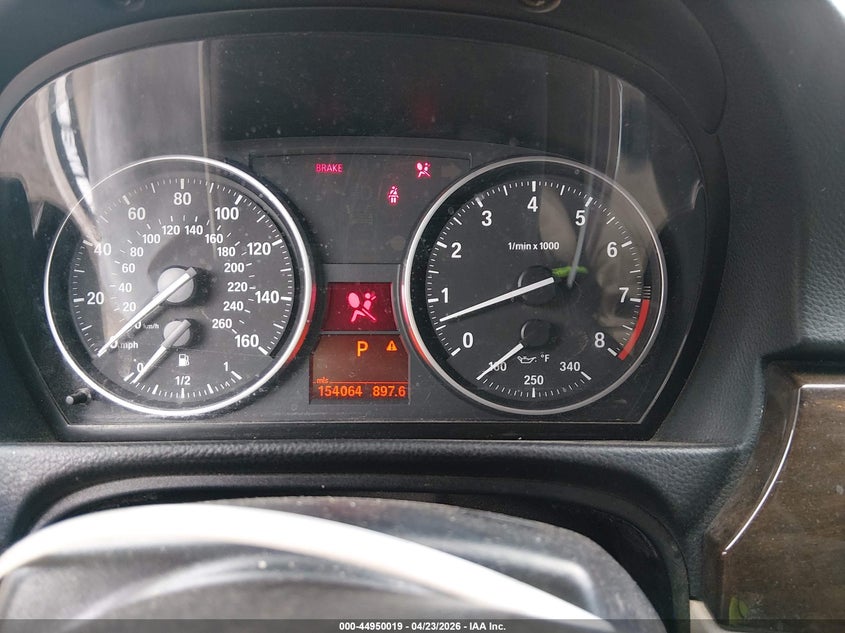 2013 BMW 3er VIN WBADW3C53DE824668 IAAI salvage auction — FRONT & REAR, Salvage (Texas), sold $800 on 2026-08-25 (photo 7)