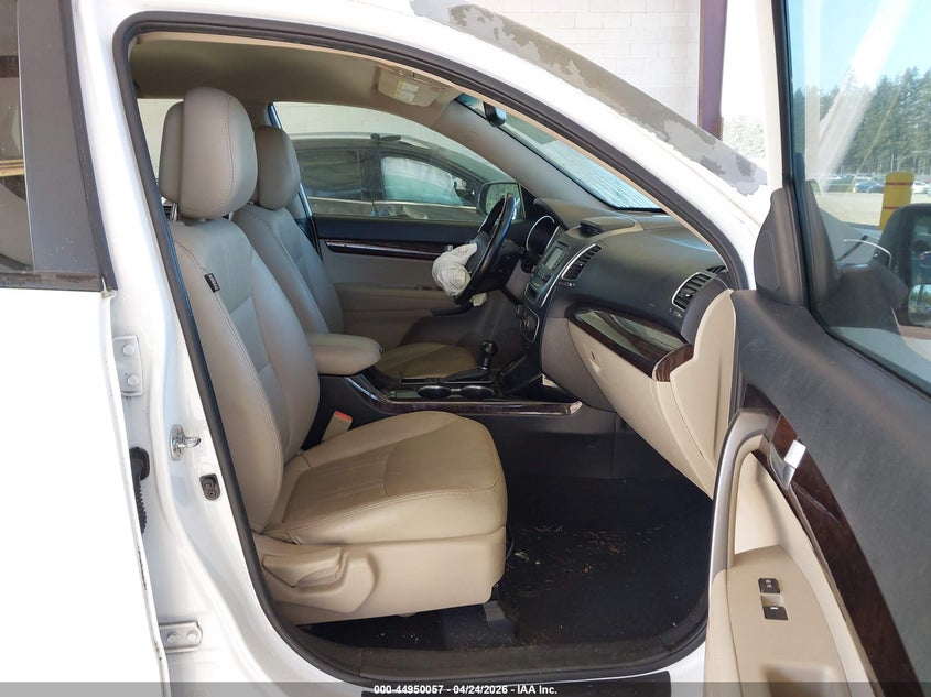 2014 Kia Sorento VIN 5XYKT4A62EG501693 IAAI salvage auction — FRONT END, Salvage Title, sold $550 on 2026-07-22 (photo 5)