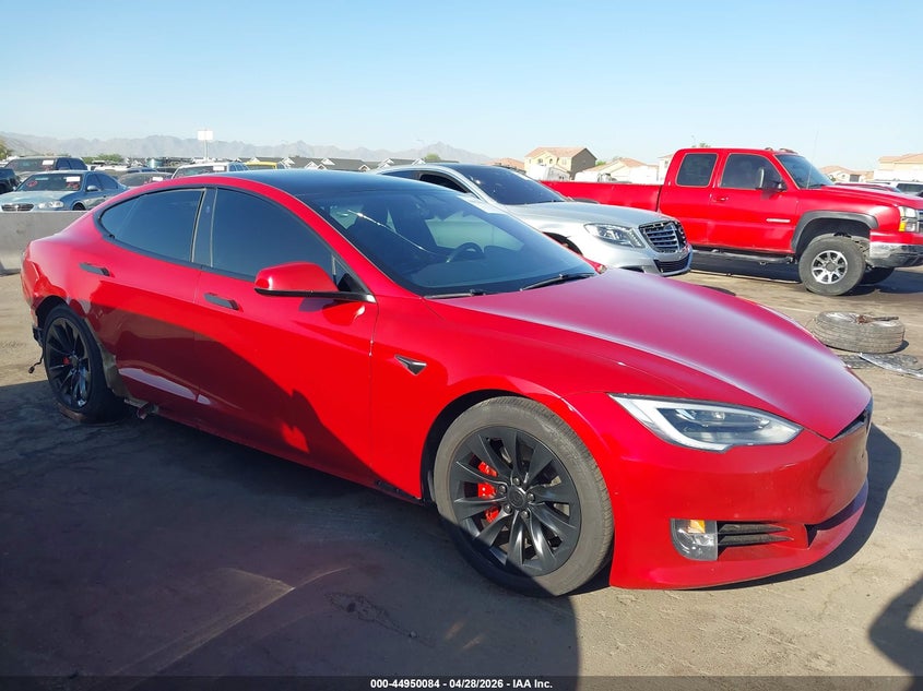2020 Tesla Model s VIN 5YJSA1E25LF413981 IAAI salvage auction — SIDE, Salvage (California), sold $7,800 on 2026-07-28 (photo 1)