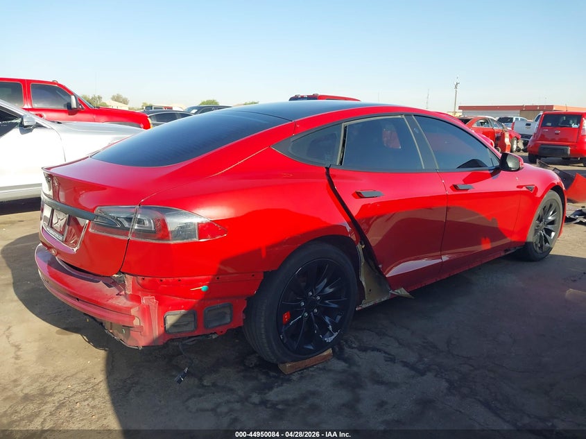 2020 Tesla Model s VIN 5YJSA1E25LF413981 IAAI salvage auction — SIDE, Salvage (California), sold $7,800 on 2026-07-28 (photo 6)