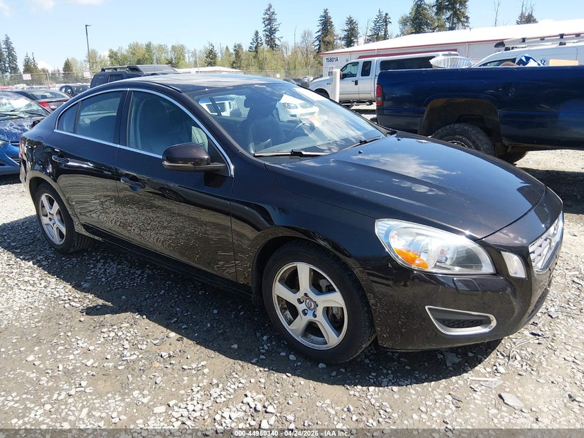 2013 Volvo S60 VIN YV1612FS7D2183834 IAAI salvage auction — REAR END, Salvage Title, sold $275 on 2026-07-08 (photo 1)