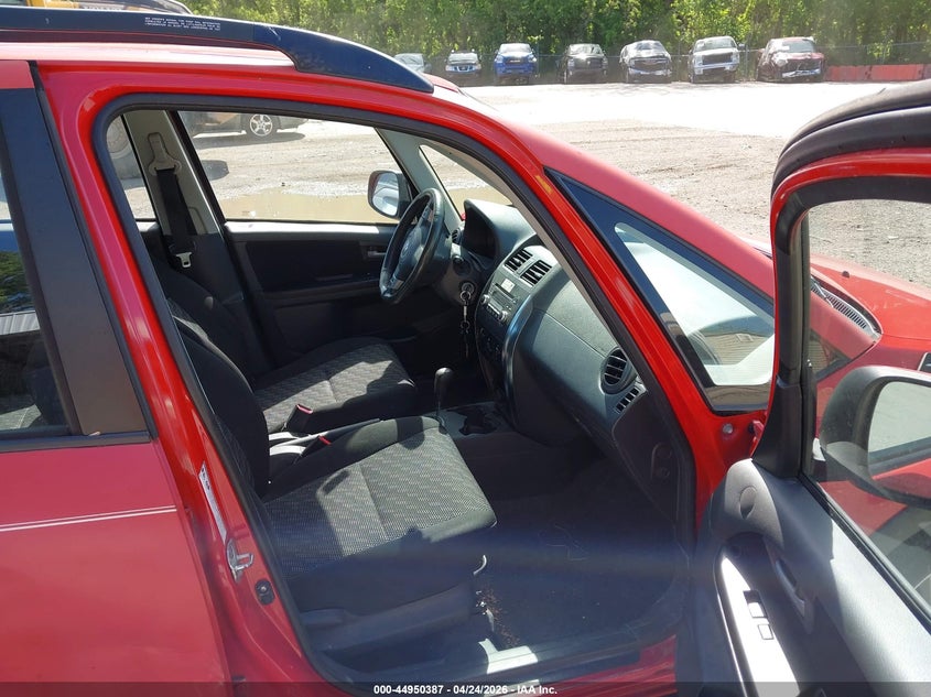 2009 Suzuki Sx4 VIN JS2YB413895101032 IAAI salvage auction — SIDE, Salvage (Idaho), sold $550 on 2026-08-02 (photo 5)
