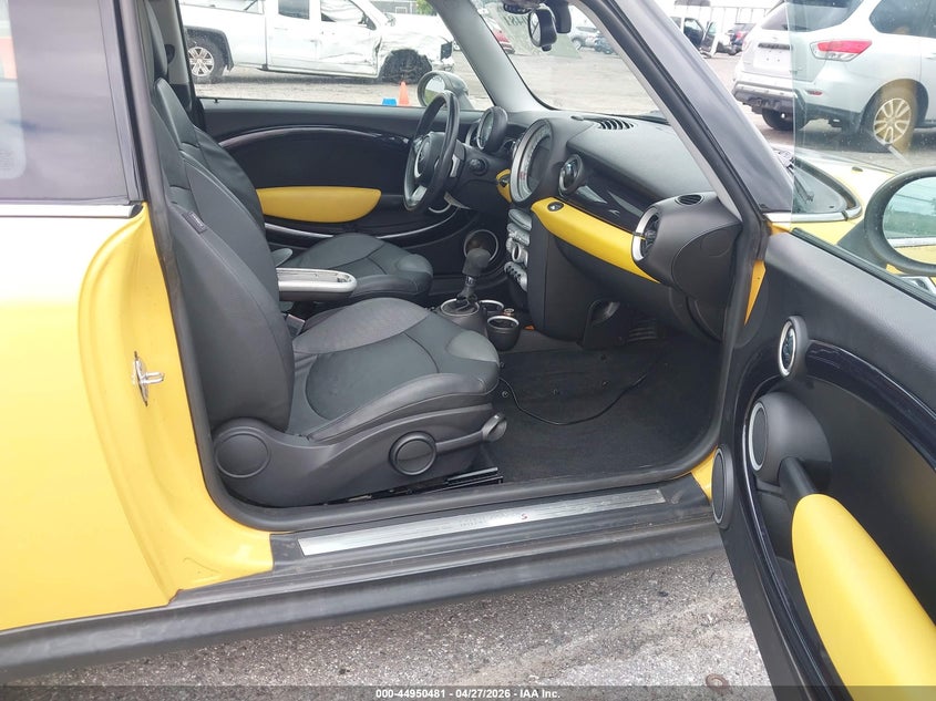 2007 Mini Cooper VIN WMWMF73557TL88560 IAAI salvage auction — FRONT END, Clear (Florida), sold $25 on 2026-07-14 (photo 5)