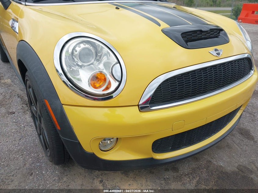 2007 Mini Cooper VIN WMWMF73557TL88560 IAAI salvage auction — FRONT END, Clear (Florida), sold $25 on 2026-07-14 (photo 6)