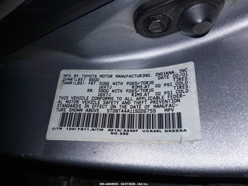2001 Toyota Sequoia VIN 5TDBT44A11S026759 IAAI salvage auction — FRONT & REAR, Salvage (Idaho), sold $75 on 2026-07-17 (photo 9)