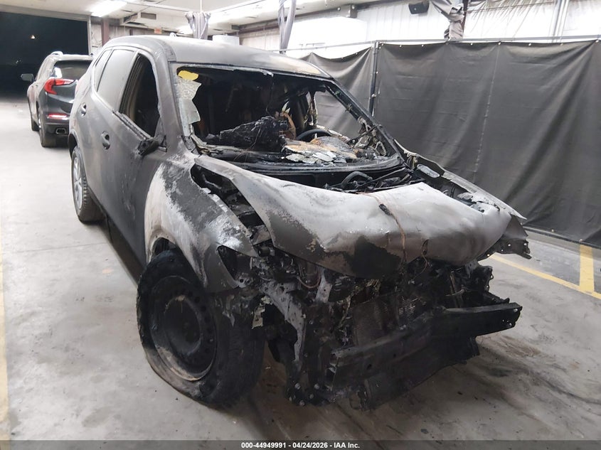2018 Nissan Rogue VIN KNMAT2MT4JP534400 IAAI salvage auction — ENGINE BURN, Salvage Title, sold $225 on 2026-07-07 (photo 1)