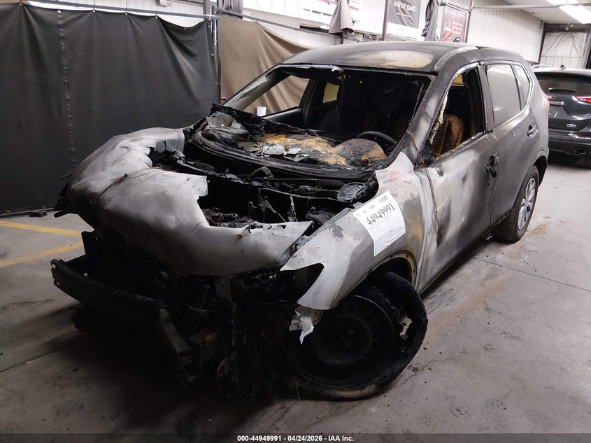 2018 Nissan Rogue VIN KNMAT2MT4JP534400 IAAI salvage auction — ENGINE BURN, Salvage Title, sold $225 on 2026-07-07 (photo 2)