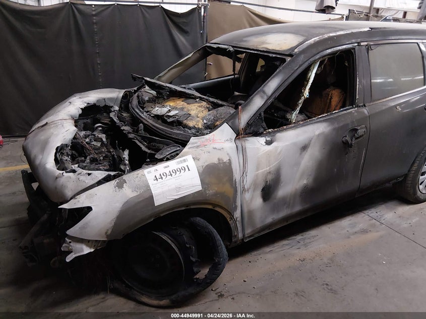 2018 Nissan Rogue VIN KNMAT2MT4JP534400 IAAI salvage auction — ENGINE BURN, Salvage Title, sold $225 on 2026-07-07 (photo 6)
