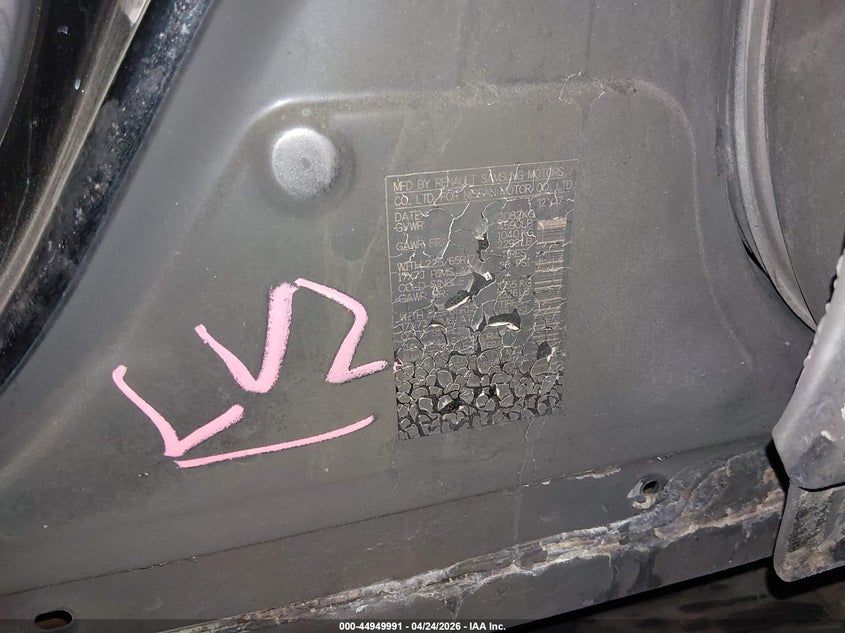 2018 Nissan Rogue VIN KNMAT2MT4JP534400 IAAI salvage auction — ENGINE BURN, Salvage Title, sold $225 on 2026-07-07 (photo 9)