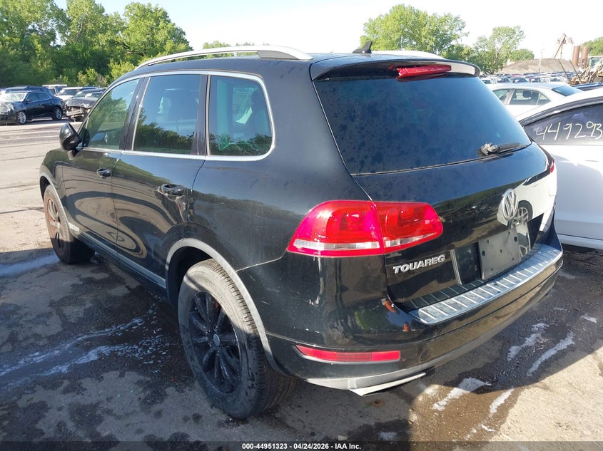 2011 Volkswagen Touareg VIN WVGFF9BP1BD003598 IAAI salvage auction — HAIL, Salvage (Kansas), sold $600 on 2026-07-08 (photo 3)
