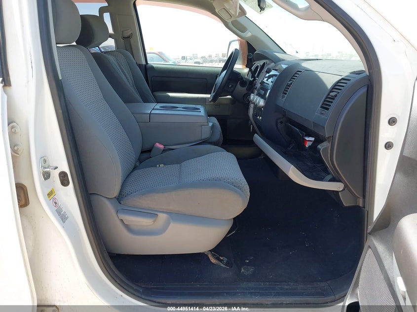 2013 Toyota Tundra VIN 5TFRM5F13DX063955 IAAI salvage auction — REAR END, Salvage (Texas), sold $2,100 on 2026-07-29 (photo 5)