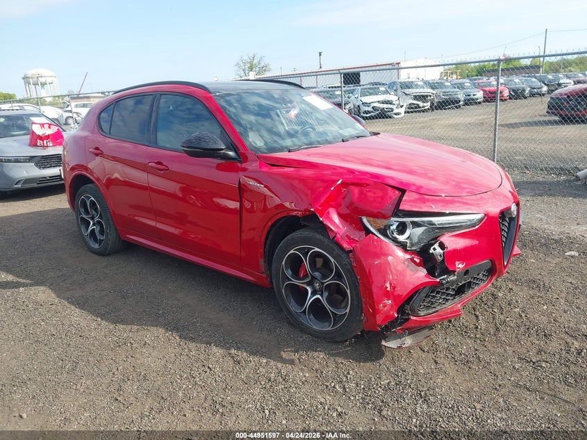 2022 Alfa romeo Stelvio VIN ZASPAKBN6N7D42509 — IAAI salvage auction photo