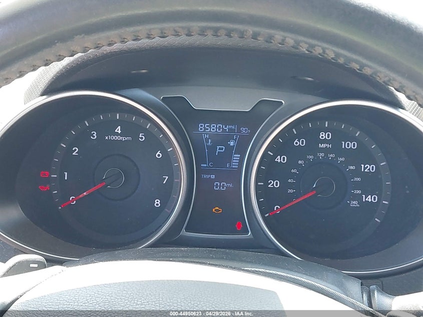 2017 Hyundai Veloster VIN KMHTC6AD9HU305618 IAAI salvage auction — WATER/FLOOD, Salvage (Hawaii), sold $100 on 2026-07-28 (photo 7)