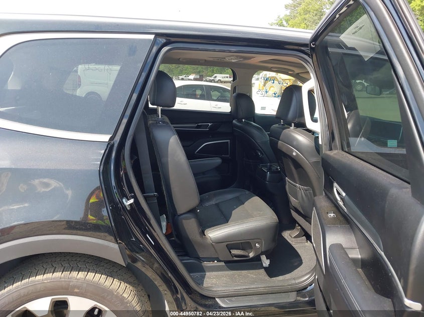 2022 Kia Telluride VIN 5XYP64HC0NG201885 IAAI salvage auction — REAR END, Salvage (Georgia), sold $6,100 on 2026-07-29 (photo 8)