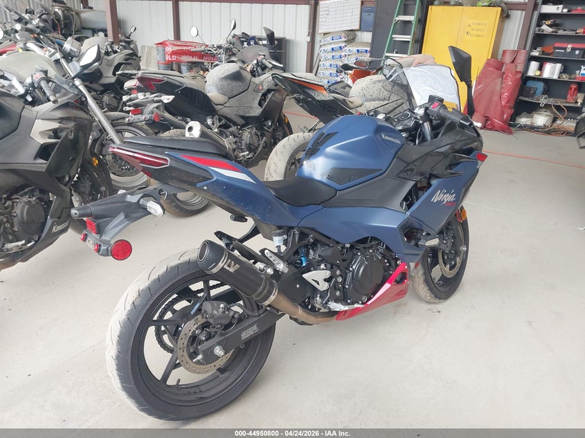 2026 Kawasaki Ninja VIN ML5EXGJ10TDA81285 IAAI salvage auction — REAR END, Salvage (Georgia), sold $2,500 on 2026-07-08 (photo 4)