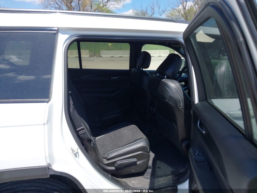 2023 Jeep VIN 1C4RJKAGXP8854744 IAAI salvage auction — HAIL, Salvage Title, sold $11,900 on 2026-08-24 (photo 8)