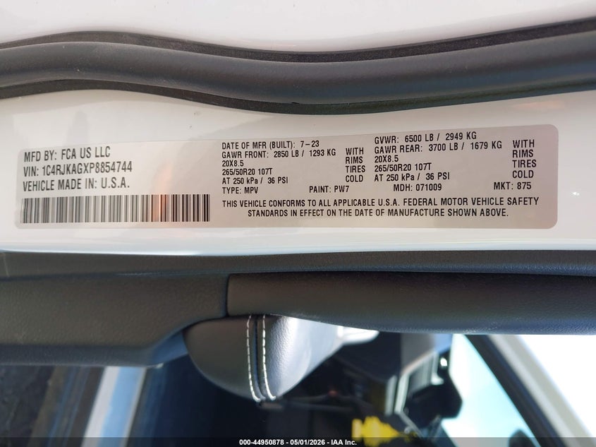 2023 Jeep VIN 1C4RJKAGXP8854744 IAAI salvage auction — HAIL, Salvage Title, sold $11,900 on 2026-08-24 (photo 9)