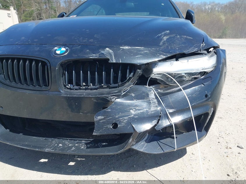 2017 BMW 4er VIN WBA4U9C5XH5D43849 IAAI salvage auction — FRONT END, Salvage (Massachusetts), sold $3,750 on 2026-07-07 (photo 6)