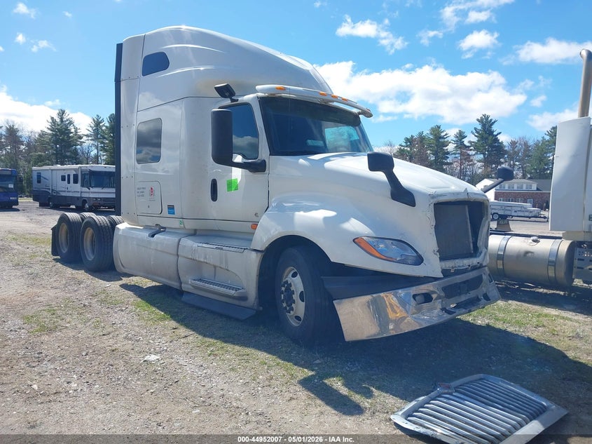 2019 International VIN 3HSDZAPR2KN184599 — IAAI salvage auction photo
