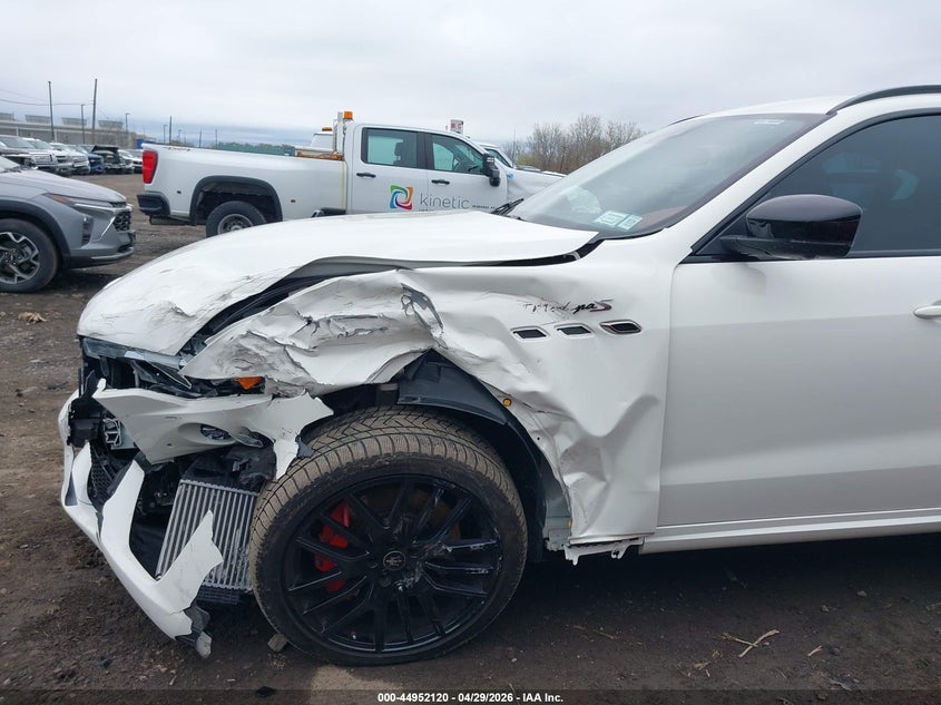 2022 Maserati Levante VIN ZN661ZUM1NX403040 IAAI salvage auction — LEFT FRONT, Mv-907A (New York), sold $14,000 on 2026-08-07 (photo 6)
