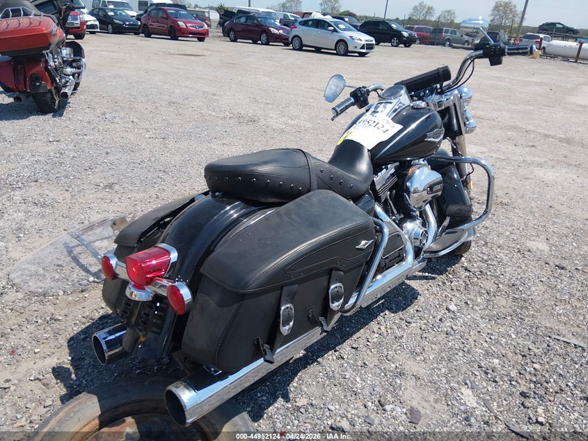 2015 Harley-davidson Road king VIN 1HD1FBM13FB699203 IAAI salvage auction — LEFT SIDE, Salvage Title, sold $3,750 on 2026-07-07 (photo 4)