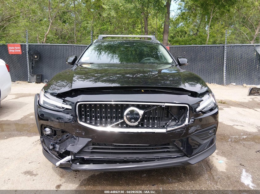 2025 Volvo V60 cross country VIN YV4L12WL1S2148461 IAAI salvage auction — FRONT END, Salvage (Missouri), sold $18,450 on 2026-07-08 (photo 6)