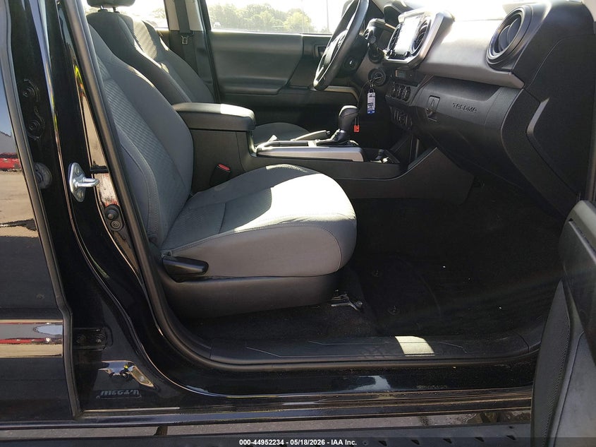 2021 Toyota Tacoma VIN 5TFAZ5CN9MX100013 IAAI salvage auction — FRONT END, Salvage Title, sold $8,300 on 2026-07-12 (photo 5)