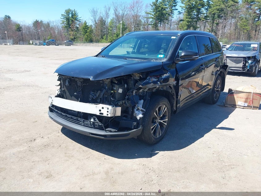 2016 Toyota Highlander VIN 5TDJKRFH3GS256270 IAAI salvage auction — FRONT & REAR, Salvage (New Hampshire), sold $7,550 on 2026-07-17 (photo 2)