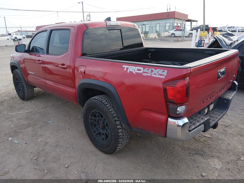 2019 Toyota Tacoma VIN 3TMCZ5AN3KM213695 IAAI salvage auction — ROOF, Salvage Title, sold $16,500 on 2026-07-05 (photo 3)