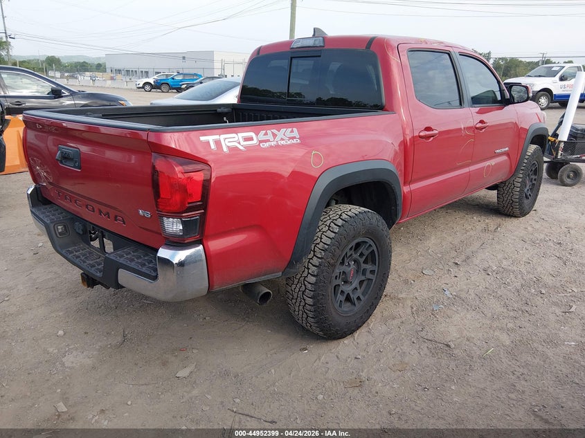 2019 Toyota Tacoma VIN 3TMCZ5AN3KM213695 IAAI salvage auction — ROOF, Salvage Title, sold $16,500 on 2026-07-05 (photo 4)