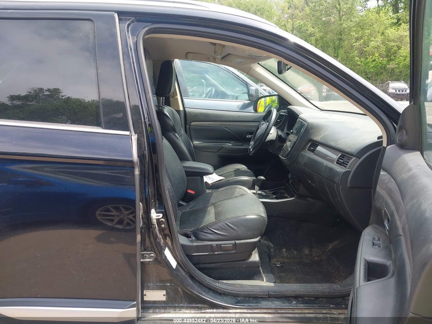 2019 Mitsubishi Outlander VIN JA4AZ3A31KZ014163 IAAI salvage auction — NORMAL WEAR, Clear (Missouri), sold $3,650 on 2026-07-15 (photo 5)
