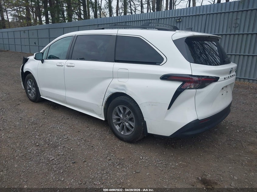 2023 Toyota Sienna VIN 5TDKRKEC0PS143843 IAAI salvage auction — FRONT END, Wait Title, sold $13,300 on 2026-07-08 (photo 3)