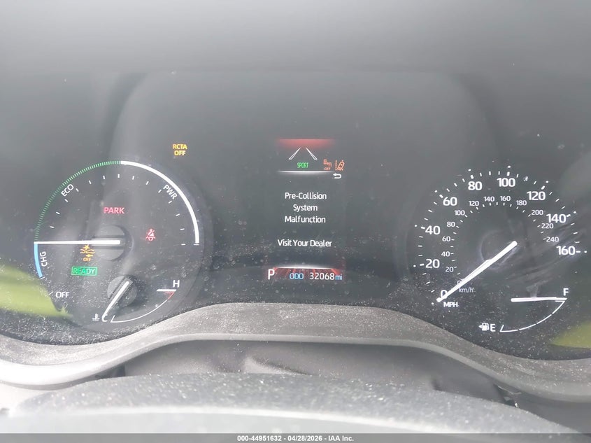2023 Toyota Sienna VIN 5TDKRKEC0PS143843 IAAI salvage auction — FRONT END, Wait Title, sold $13,300 on 2026-07-08 (photo 7)