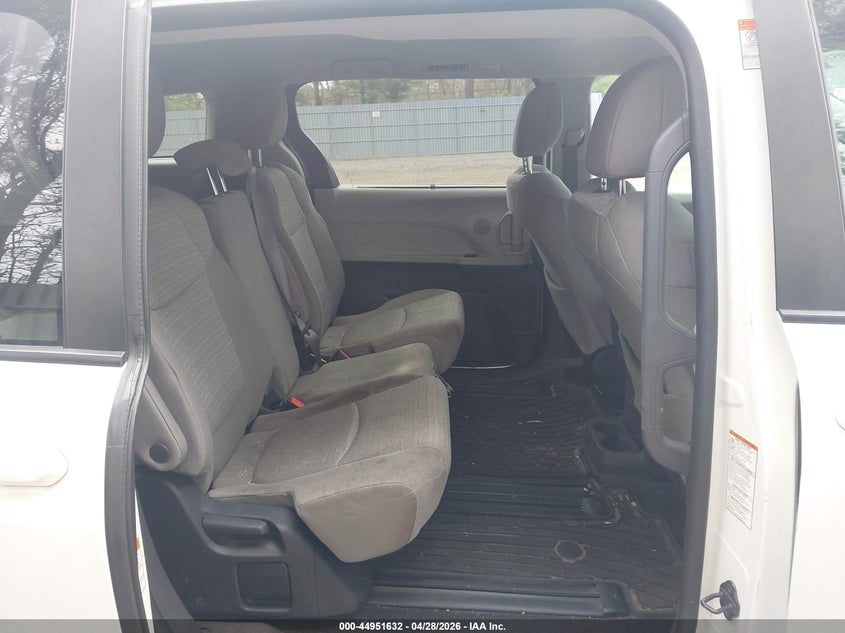 2023 Toyota Sienna VIN 5TDKRKEC0PS143843 IAAI salvage auction — FRONT END, Wait Title, sold $13,300 on 2026-07-08 (photo 8)